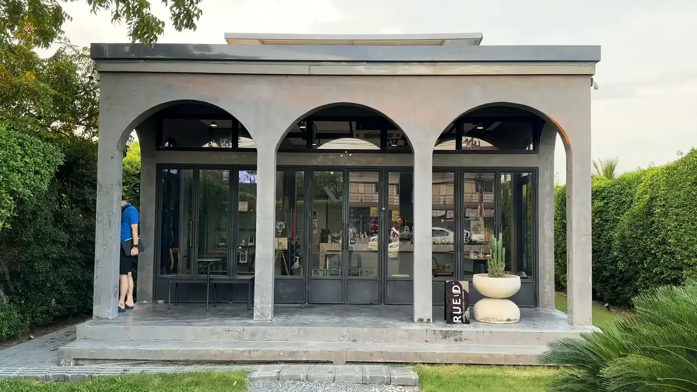 หน้าร้าน RUE\D